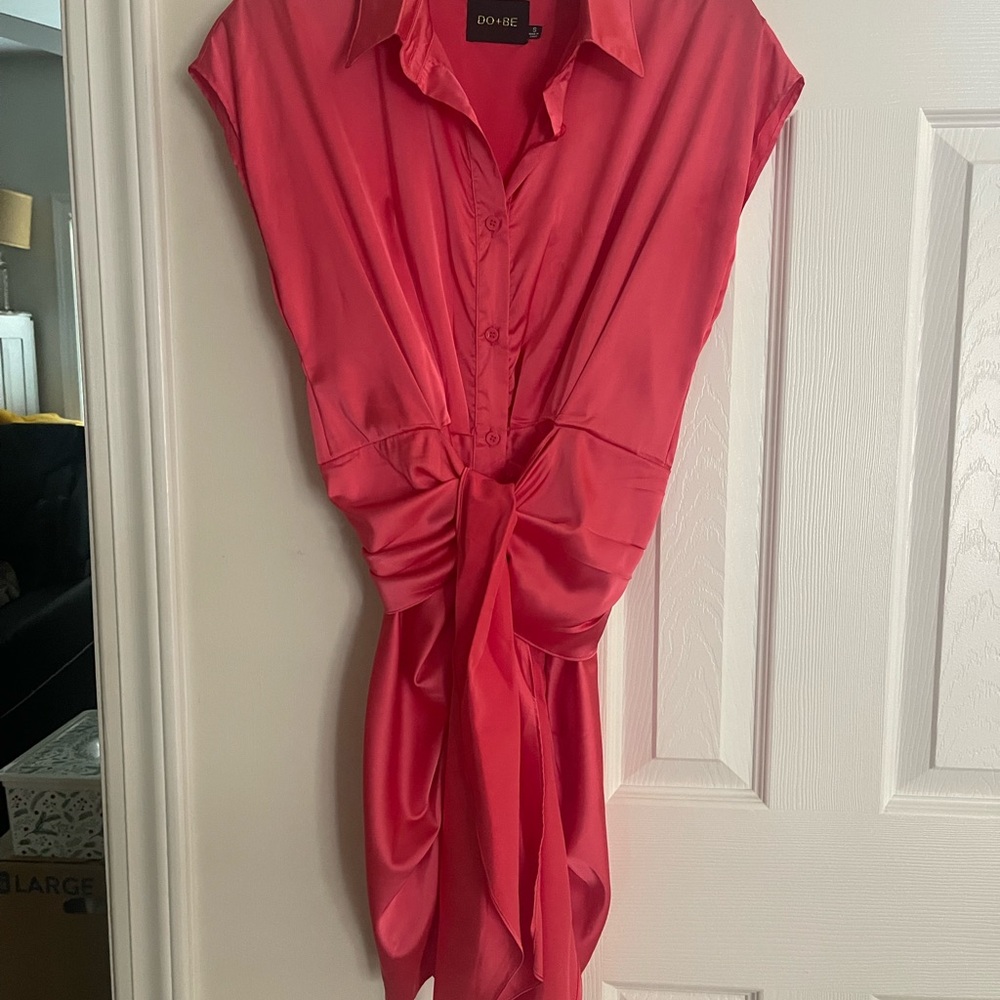 Dress - Picture 3 of 3